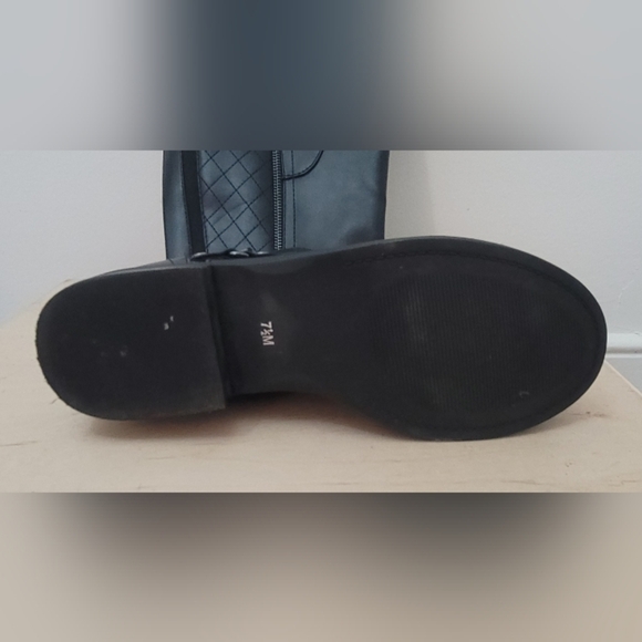 G by Guess Quilted Black Riding Boots - Picture 4 of 4